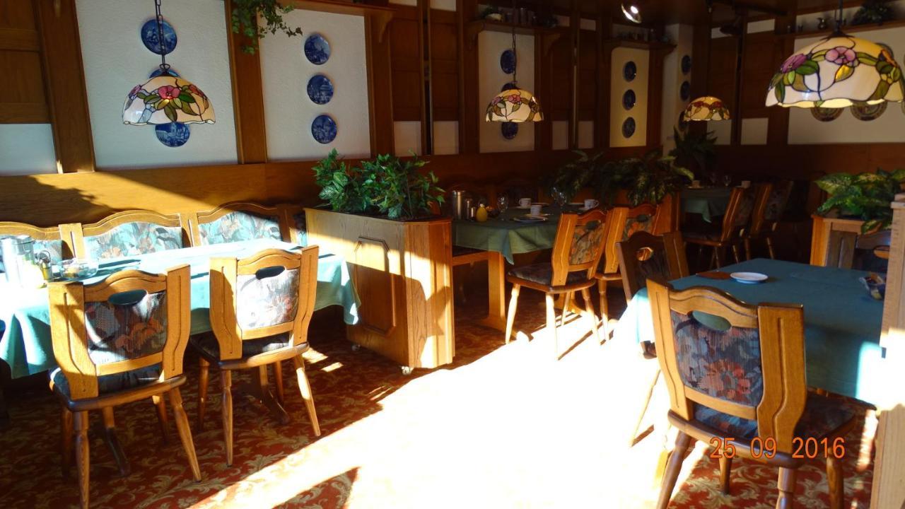 Bed & Breakfast Hotel Helga Hein Düsseldorf Dış mekan fotoğraf