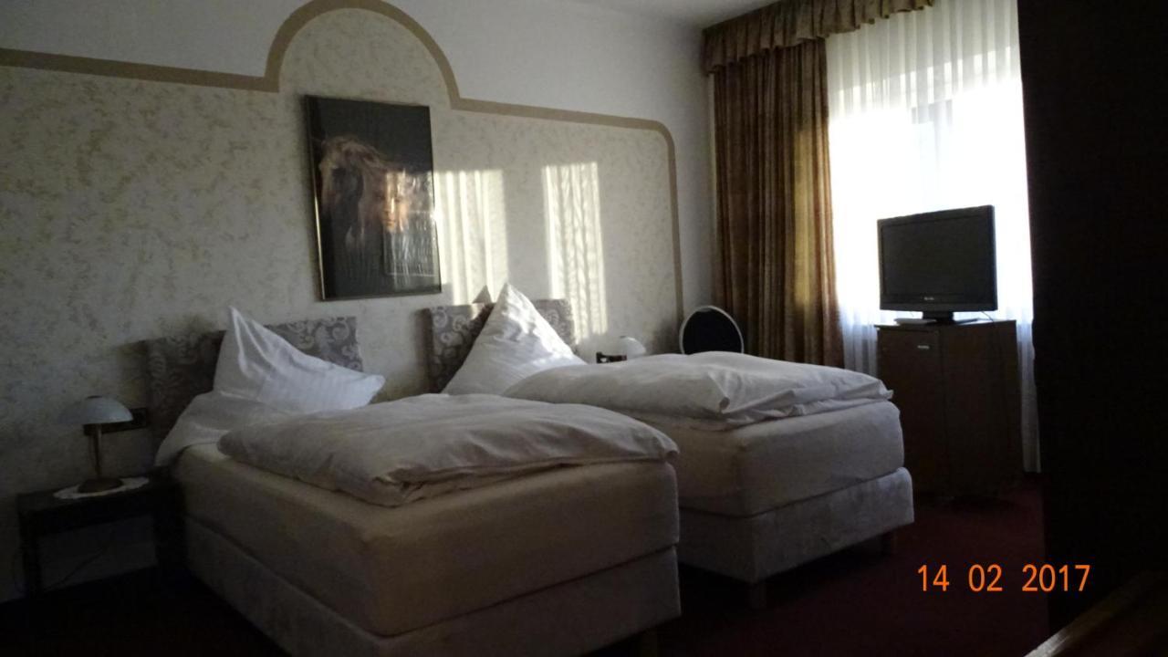 Bed & Breakfast Hotel Helga Hein Düsseldorf Dış mekan fotoğraf